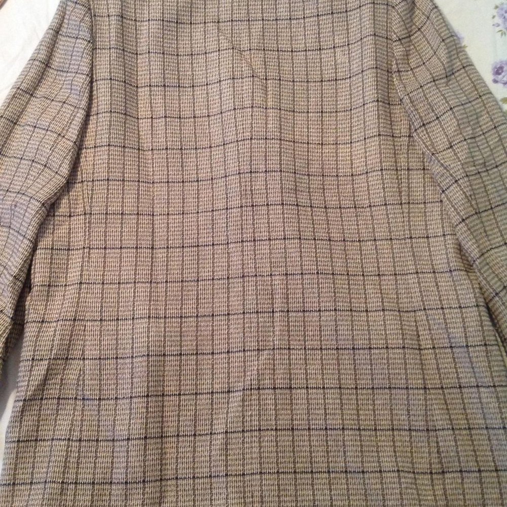 Women's Jacket - Picture 12 of 13